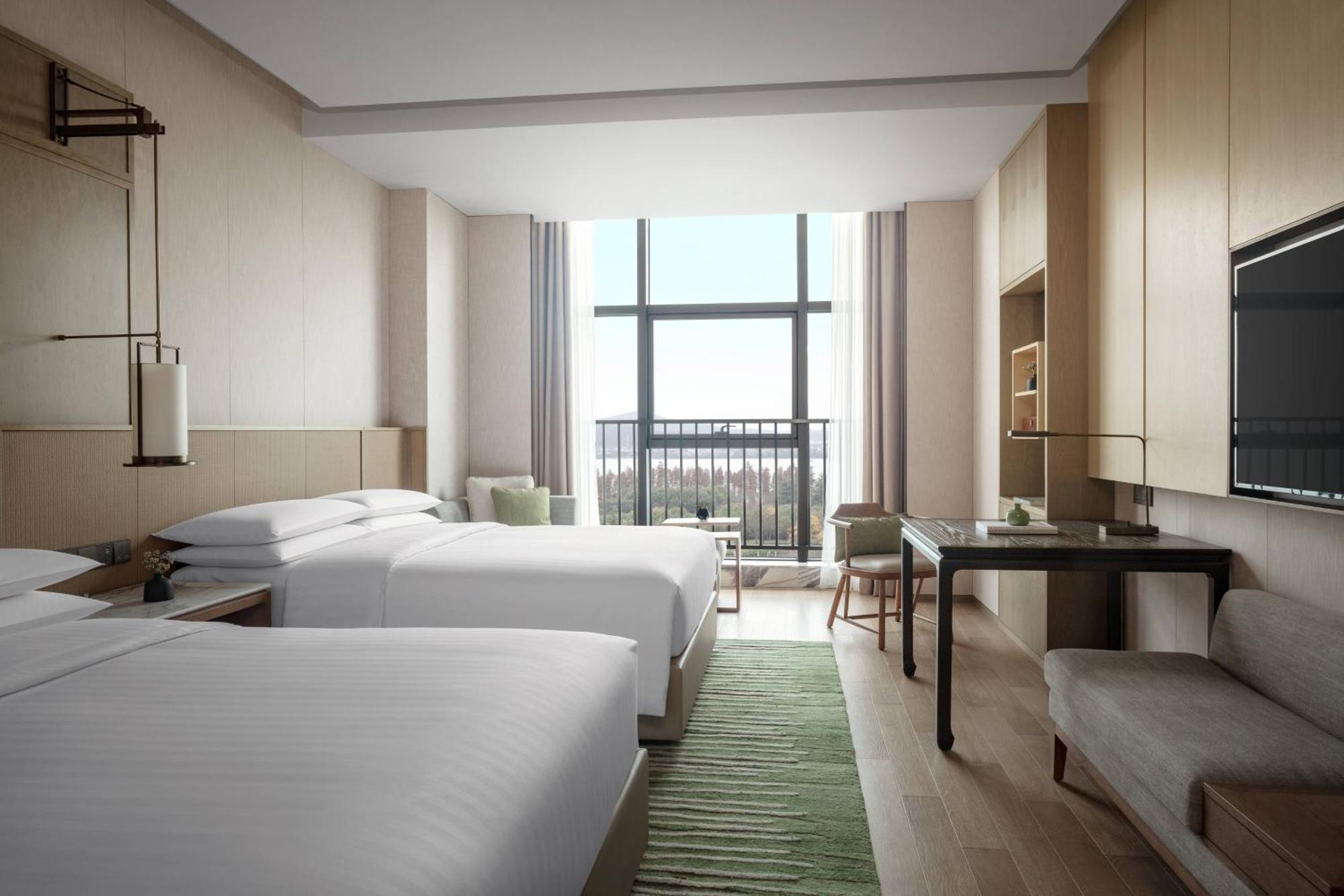 Wuxi Marriott Hotel Lihu Lake מראה חיצוני תמונה