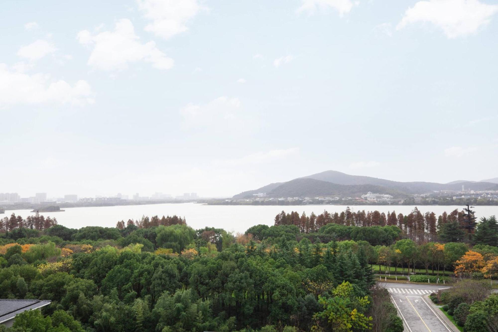 Wuxi Marriott Hotel Lihu Lake מראה חיצוני תמונה